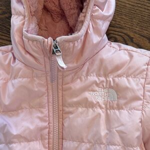 The North Face Kids’ Mossbud Swirl Reversible Water Repellent Hood Jacket Sz 4T